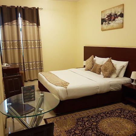 Raynor Hotel Apartments フジャイラ エクステリア 写真