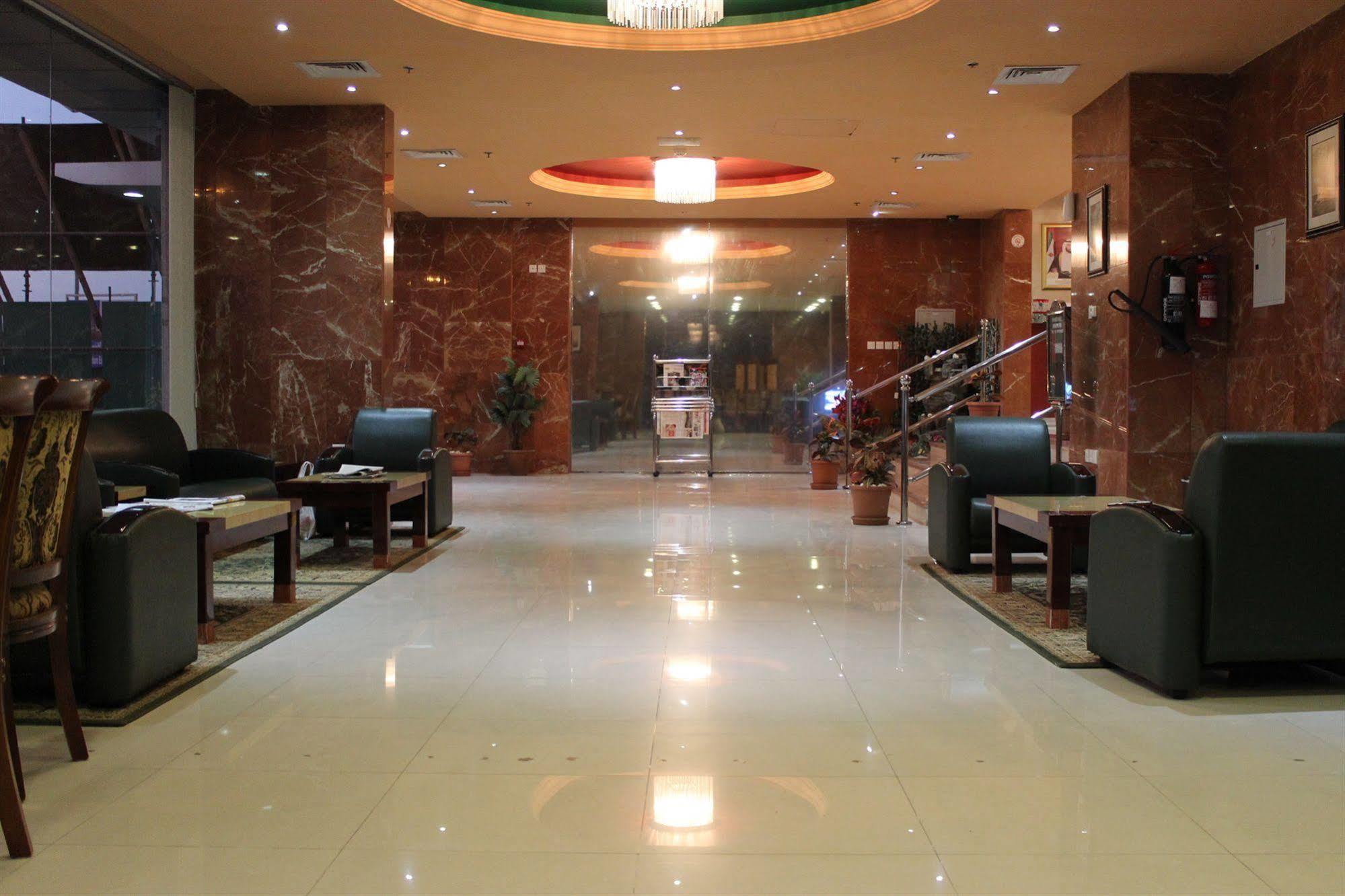 Raynor Hotel Apartments フジャイラ エクステリア 写真